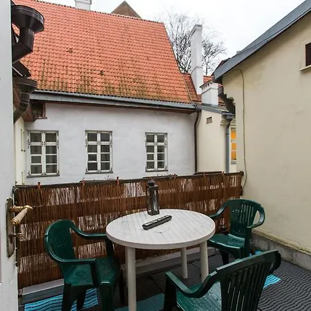 The Knight House * تالين